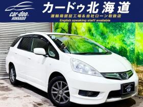 フィットシャトル　1.5 15X 4WD　防錆塗装4WDキーレスTVナビETC 1500