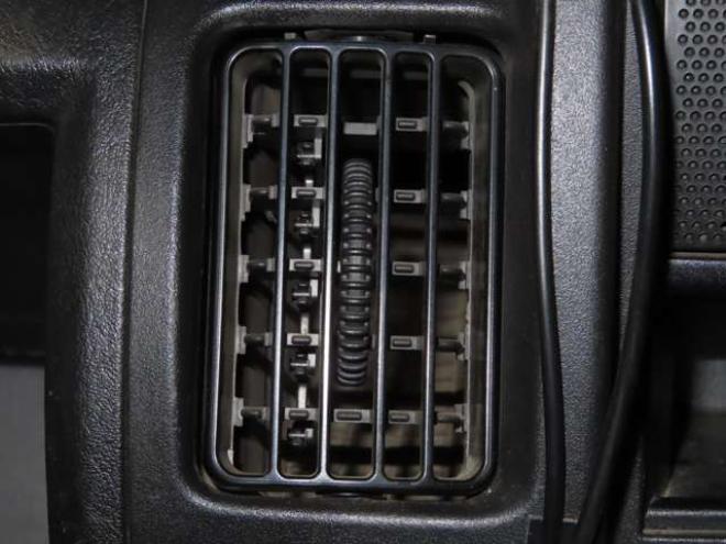ミニキャブトラック 楽床ダンプ 4WD　防錆塗装4WDバックモニター 660