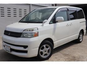 ヴォクシー　2.0 X 4WD　5.9万キロ・ナビ・バックカメラ・エンジンスターター 2000