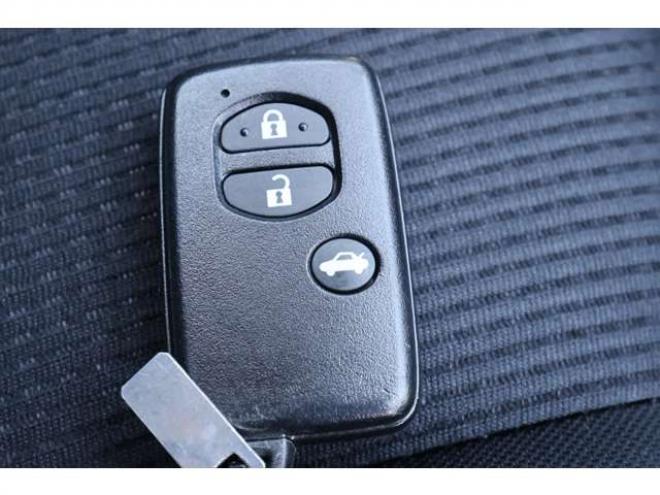 インプレッサスポーツ 2.0 i アイサイト 4WD　6.7万キロ・アイドリングストップ・ナビ・TV・バックカメラ・スマートキー 2000