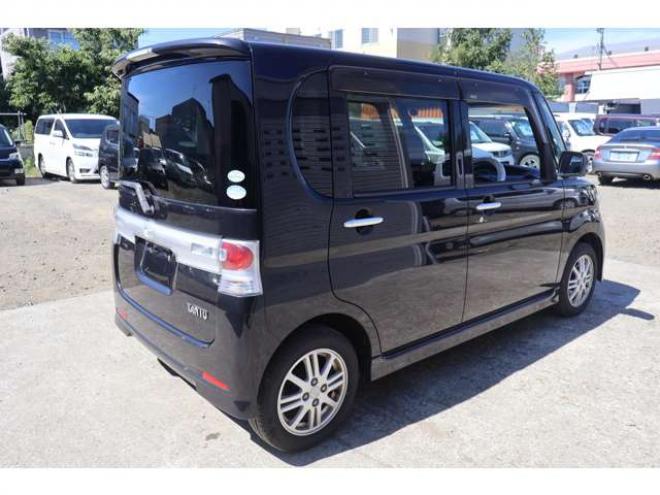 タントカスタム X 4WD　3.6万キロ・ナビ・TV・スマートキー 660