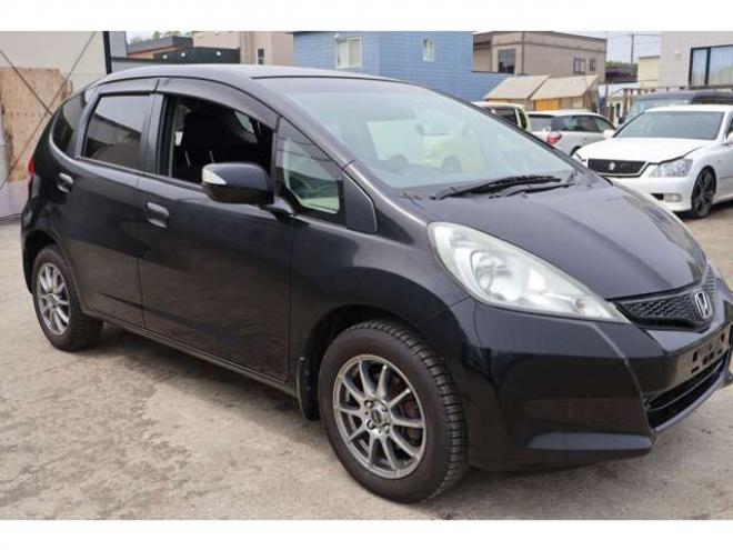 フィット1.3 G スマートセレクション ファインスタイル 4WD　ナビ・TV・スマートキー 1300