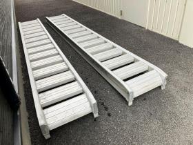その他　ハセガワ　中古　アルミブリッジ3.5t　3600mm