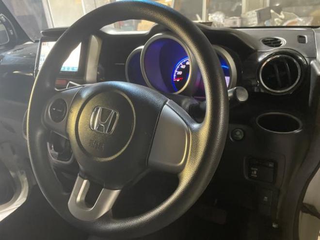 N-BOXカスタム Ｇ・Ｌパッケージ ４ＷＤ ３か月 ３０００ＫＭ保証 両面電動スライドドア ＨＩＤ スマートキー アイドリングストップ ベンチシート ＣＶＴ 盗 難防止システム ＡＢＳ（北海道） 4WD 660 5Dr