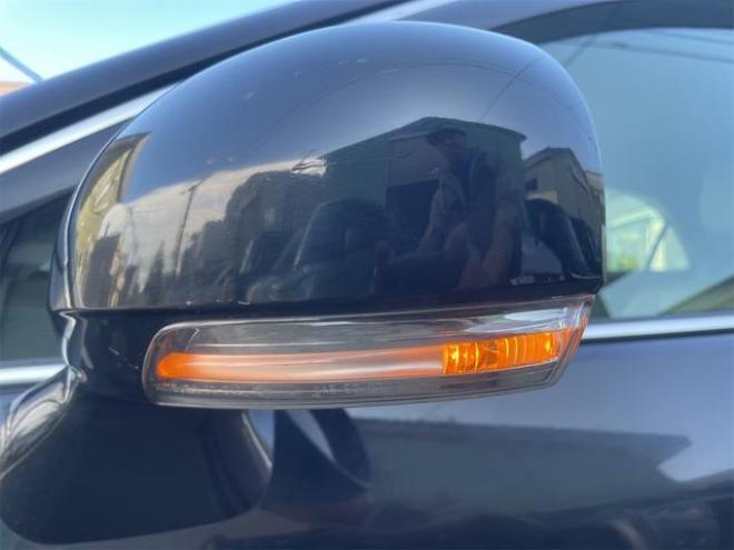 クラウンロイヤルサルーンｉ－Ｆｏｕｒ ４ＷＤ オートクルーズコントロール アルミホイール ＨＩＤ ＡＴ スマートキー 電動格納ミラー 盗難防止システム パワーシート 衝突安全ボディ ＡＢＳ ＥＳＣ エアコン パワーステアリング（北海道） 4WD 2500 4Dr