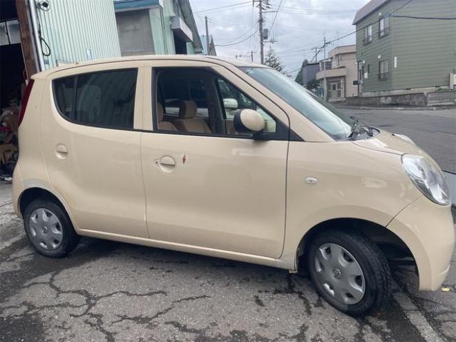 モコＳ ＦＯＵＲ ４ＷＤ キーレスエントリー シートヒーター ベンチシート ＡＴ 盗難防止システム ＡＢＳ ＣＤ 衝突安全ボディ エアコン（北海道） 4WD 660 5Dr