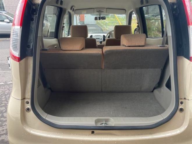 モコＳ ＦＯＵＲ ４ＷＤ キーレスエントリー シートヒーター ベンチシート ＡＴ 盗難防止システム ＡＢＳ ＣＤ 衝突安全ボディ エアコン（北海道） 4WD 660 5Dr