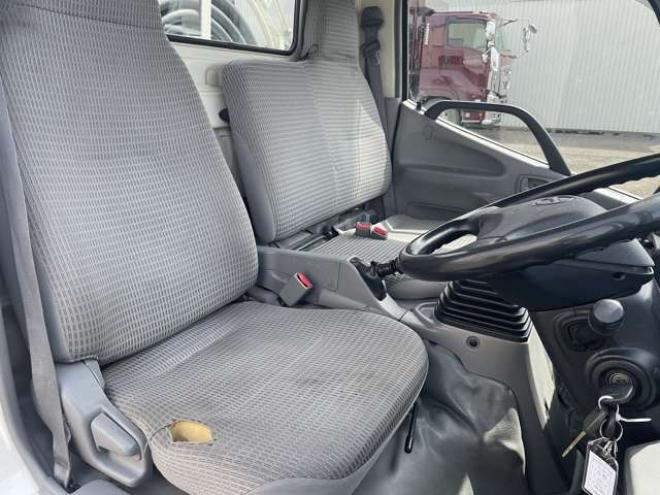 デュトロタンクローリー TKG-XZU685M 新明和工業　 4WD 4000