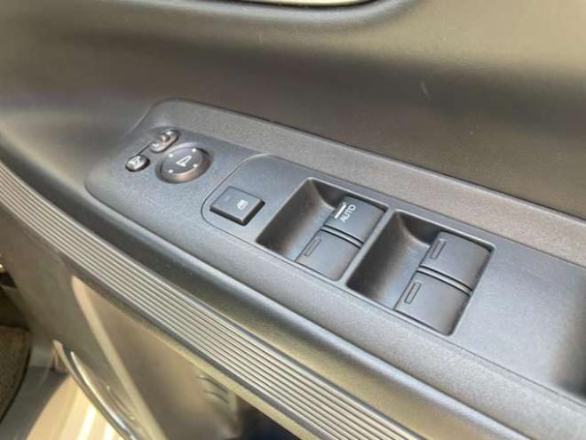 N-BOXスラッシュ X ターボパッケージ 4WD　1年保証/Bluetooth/純正8インチナビ・フルセグTV/バックカメラ/ステアリングヒーター/置くタイプ充電/ETC/エンスタ/前後ドラレコ/LEDフォグ/HIDライト/シートヒータ/キー2本/車検R10年3月/法定整備/修復歴無/禁煙車 660