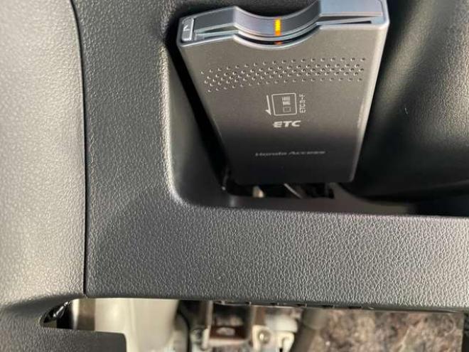 N-BOXスラッシュ X ターボパッケージ 4WD　1年保証/Bluetooth/純正8インチナビ・フルセグTV/バックカメラ/ステアリングヒーター/置くタイプ充電/ETC/エンスタ/前後ドラレコ/LEDフォグ/HIDライト/シートヒータ/キー2本/車検R10年3月/法定整備/修復歴無/禁煙車 660