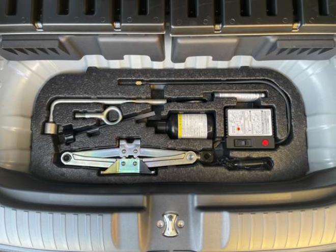 N-BOXスラッシュ X ターボパッケージ 4WD　1年保証/Bluetooth/純正8インチナビ・フルセグTV/バックカメラ/ステアリングヒーター/置くタイプ充電/ETC/エンスタ/前後ドラレコ/LEDフォグ/HIDライト/シートヒータ/キー2本/車検R10年3月/法定整備/修復歴無/禁煙車 660