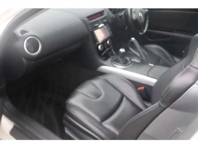RX-8タイプS　検二年　6速MT　革シート　社外ナビ　パワーシート 2WD 1300