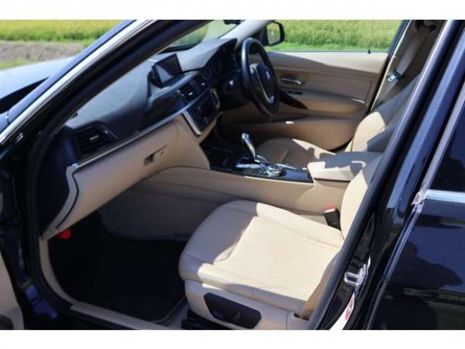 BMW3シリーズツーリング 320i xドライブ ラグジュアリー 4WD　検二年　シートヒーター　バックカメラ　クルコン　ETC　レザーシート 正規輸入車 2000