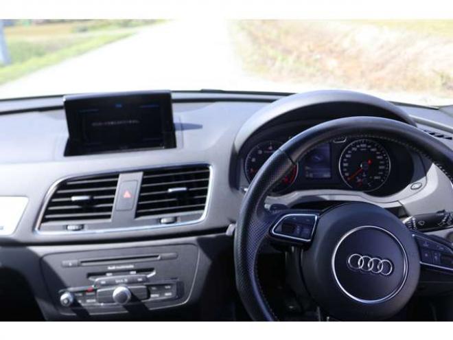 アウディQ3 2.0 TFSI クワトロ 211PS Sラインパッケージ 4WD　検R9/10　TV　バックモニター 正規輸入車 2000