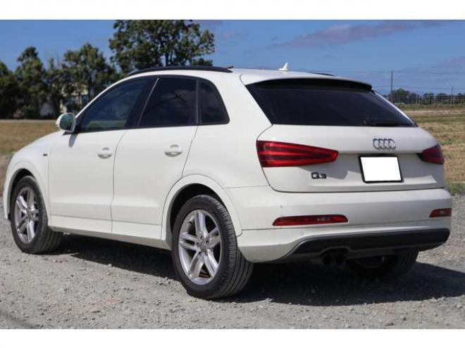 アウディQ3 2.0 TFSI クワトロ 211PS Sラインパッケージ 4WD　検R9/10　TV　バックモニター 正規輸入車 2000