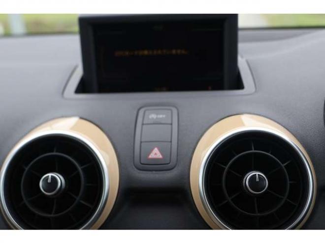 アウディA1 1.4 TFSI　検二年　シートヒーター　Bluetooth　自社　ローンカノウ 正規輸入車 2WD 1400