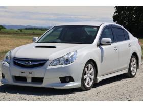 レガシィ　B4 2.5 GT アイサイト 4WD　検二年　ターボ　アイサイト　HDDナビ　自社　ローンカノウ 2500
