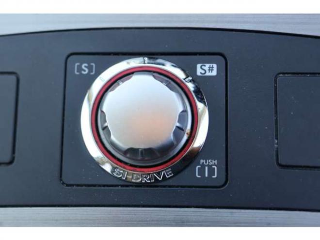 レガシィB4 2.5 GT アイサイト 4WD　検二年　ターボ　アイサイト　HDDナビ　自社　ローンカノウ 2500