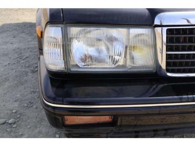 グロリアセダン 2.0 V20Eクラシック　検二年 2WD 2000