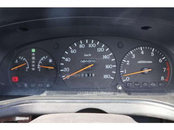 グロリアセダン 2.0 V20Eクラシック　検二年 2WD 2000