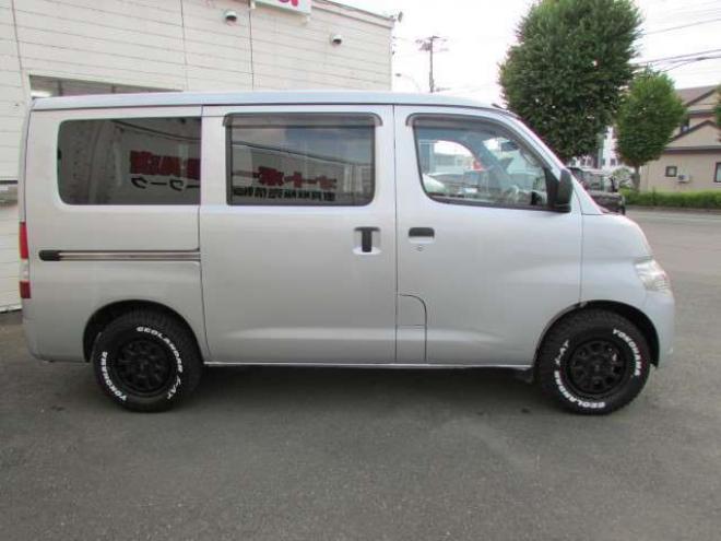 タウンエースバン1.5 GL 4WD　マッドクロス14インチアルミホイール/ジオランダーX-AT/リアヒーター/キーレス/エアコン/ABS/Wエアバッグ/パワーステアリング/パワーウィンドウ 1500