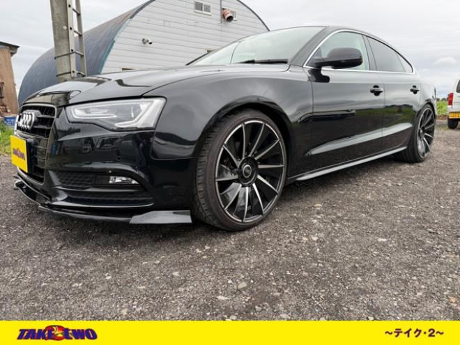 アウディA5スポーツバック 2.0 TFSI クワトロ Sラインパッケージ 4WD　レザーシート　プッシュスタート　パドルシフト　WALD20AW 正規輸入車 2000