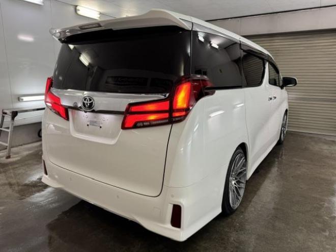 アルファード２．５Ｓ　Ｃパッケージ　本州仕入　寒冷地仕様　禁煙車　デジタルインナーミラー　純正リアフリップダウンモニター　トライブフォース２０インチＡＷ　トヨタセーフティセンス　レーダークルーズ　ブラインドスポット　車線逸脱警報　ＥＴＣ 4WD 2500 5Dr