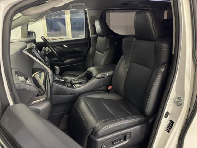 アルファード２．５Ｓ　Ｃパッケージ　本州仕入　寒冷地仕様　禁煙車　デジタルインナーミラー　純正リアフリップダウンモニター　トライブフォース２０インチＡＷ　トヨタセーフティセンス　レーダークルーズ　ブラインドスポット　車線逸脱警報　ＥＴＣ 4WD 2500 5Dr