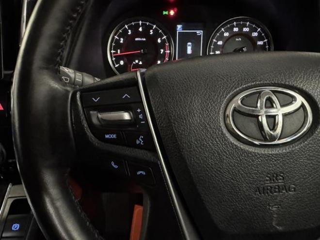 アルファード２．５Ｓ　Ｃパッケージ　本州仕入　寒冷地仕様　禁煙車　デジタルインナーミラー　純正リアフリップダウンモニター　トライブフォース２０インチＡＷ　トヨタセーフティセンス　レーダークルーズ　ブラインドスポット　車線逸脱警報　ＥＴＣ 4WD 2500 5Dr