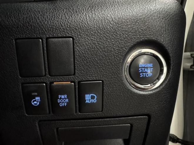 アルファード２．５Ｓ　Ｃパッケージ　本州仕入　寒冷地仕様　禁煙車　デジタルインナーミラー　純正リアフリップダウンモニター　トライブフォース２０インチＡＷ　トヨタセーフティセンス　レーダークルーズ　ブラインドスポット　車線逸脱警報　ＥＴＣ 4WD 2500 5Dr