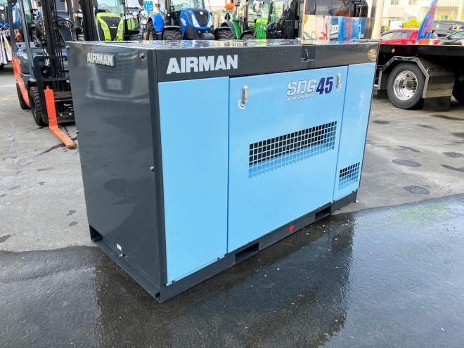 発電機北越　エアマン　中古　SDG45S-3B2　
