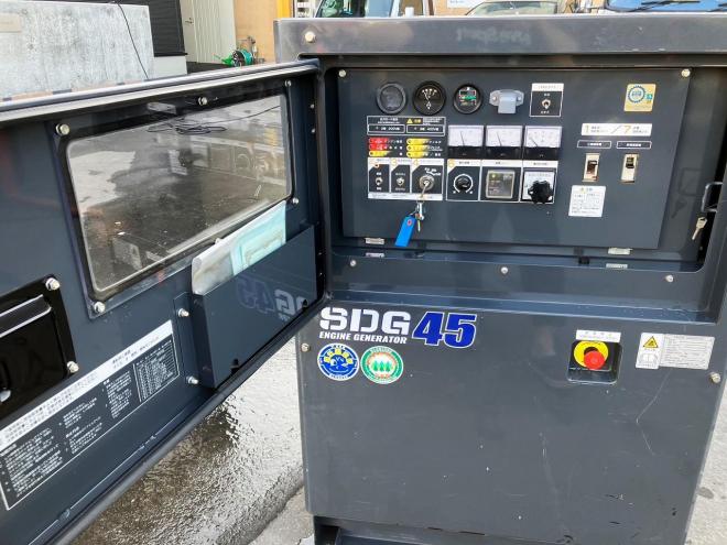 発電機北越　エアマン　中古　SDG45S-3B2　