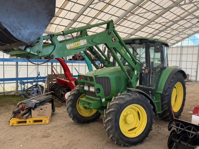 トラクタージョンディア JD6320 100馬力 フロントローダー付き