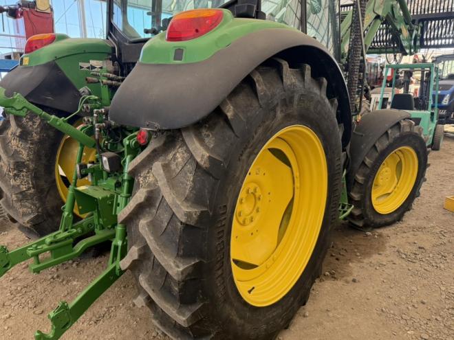 トラクタージョンディア JD6320 100馬力 フロントローダー付き