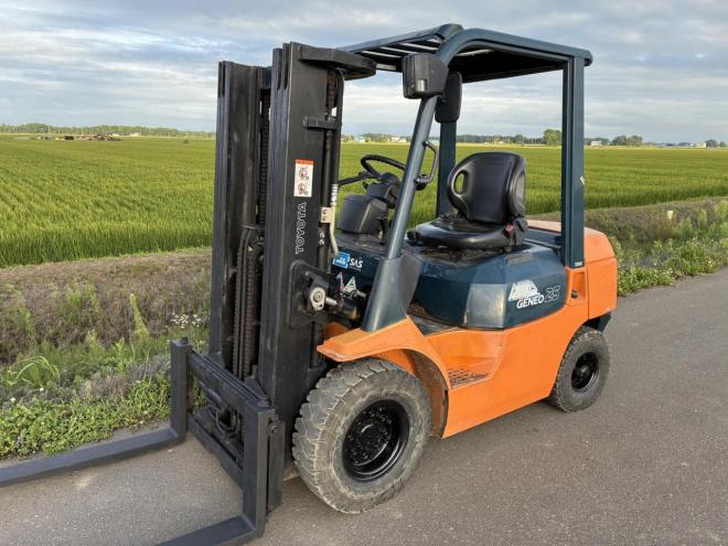 フォークリフトトヨタ 7FD25 2.5トン ディーゼル フルフリー3段マスト サイドシフト
