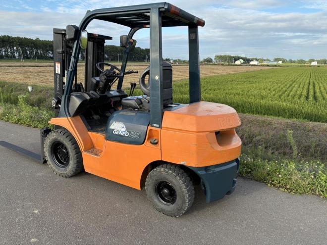 フォークリフトトヨタ 7FD25 2.5トン ディーゼル フルフリー3段マスト サイドシフト