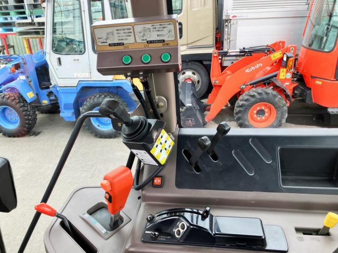 トラクタークボタ　中古　M100