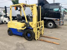 フォークリフト　コマツ　中古　FD20T-17　建機
