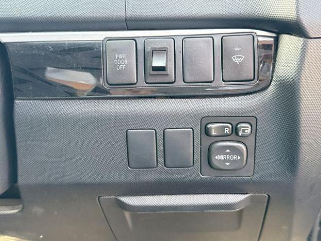 エスティマ2.4アエラス プレミアム エディション 4WD　ローンが不安な方＜優遇ローン＞　本州仕入 モデリスタエアロ　寒冷地仕様　純正8型ナビ 4WD 2400 5Dr