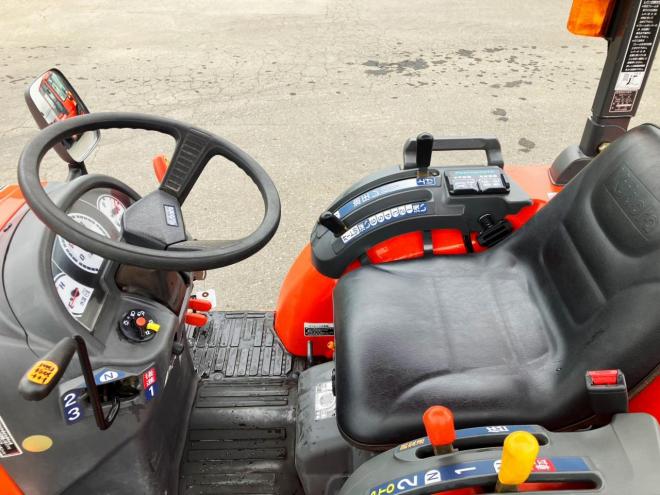 トラクタークボタ　中古　JB16