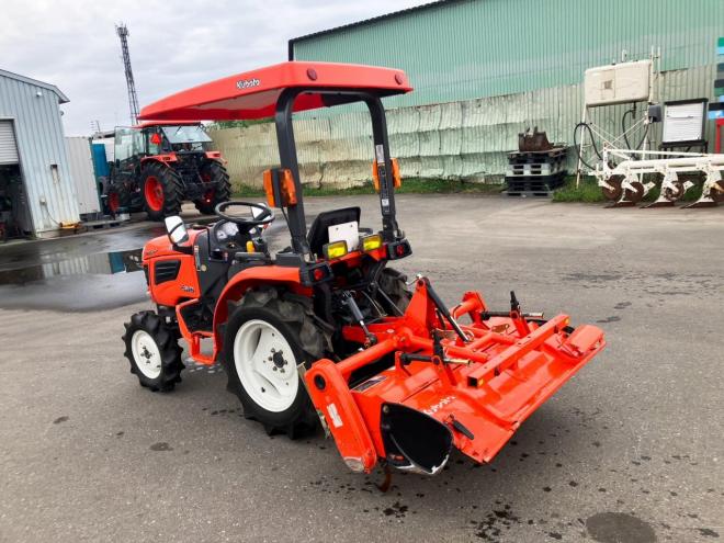トラクタークボタ　中古　JB16