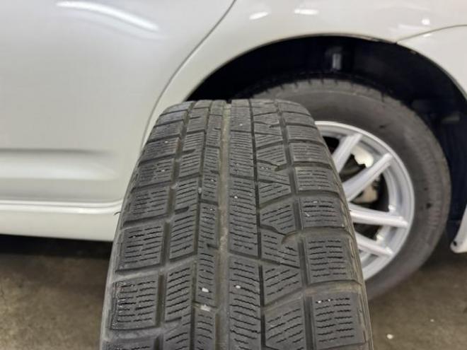 マークXジオ２４０エアリエル　本州仕入　禁煙車　ストラーダナビ　フルセグ地デジ　ＤＶＤ再生　バックカメラ　フロント＆リアスポイラー　社外１７インチＡＷ　社外１６ＡＷ＋スタッドレスタイヤ付　ＨＩＤヘッドライト　横滑り防止装置　ＥＴＣ 4WD 2400 5Dr