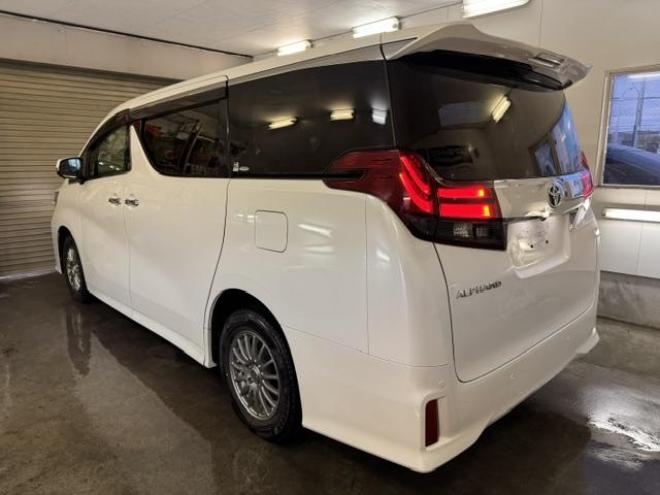 アルファード２．５Ｓ　Ｃパッケージ　本州仕入　寒冷地仕様　禁煙車　純正リアフリップダウンモニター　純正１８インチＡＷ　社外１６ＡＷ＋スタッドレスタイヤ付　両側パワースライドドア　パワーバックドア　純正エンジンスターター　前後ドラレコ 4WD 2500 5Dr