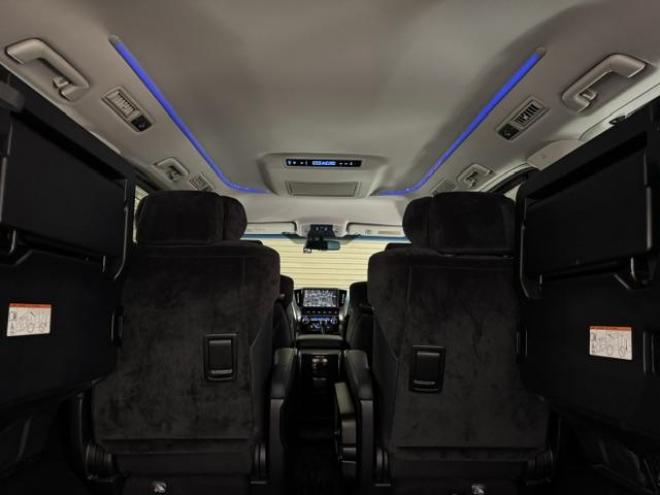 アルファード２．５Ｓ　Ｃパッケージ　本州仕入　寒冷地仕様　禁煙車　純正リアフリップダウンモニター　純正１８インチＡＷ　社外１６ＡＷ＋スタッドレスタイヤ付　両側パワースライドドア　パワーバックドア　純正エンジンスターター　前後ドラレコ 4WD 2500 5Dr
