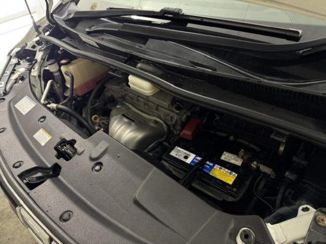アルファード２．５Ｓ　Ｃパッケージ　本州仕入　寒冷地仕様　禁煙車　純正リアフリップダウンモニター　純正１８インチＡＷ　社外１６ＡＷ＋スタッドレスタイヤ付　両側パワースライドドア　パワーバックドア　純正エンジンスターター　前後ドラレコ 4WD 2500 5Dr