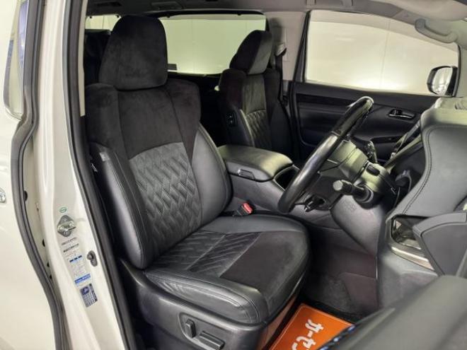 アルファード２．５Ｓ　Ｃパッケージ　本州仕入　寒冷地仕様　禁煙車　純正リアフリップダウンモニター　純正１８インチＡＷ　社外１６ＡＷ＋スタッドレスタイヤ付　両側パワースライドドア　パワーバックドア　純正エンジンスターター　前後ドラレコ 4WD 2500 5Dr