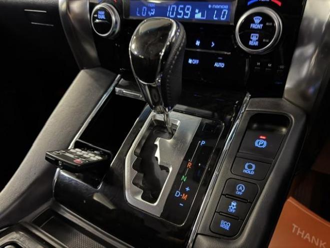アルファード２．５Ｓ　Ｃパッケージ　本州仕入　寒冷地仕様　禁煙車　純正リアフリップダウンモニター　純正１８インチＡＷ　社外１６ＡＷ＋スタッドレスタイヤ付　両側パワースライドドア　パワーバックドア　純正エンジンスターター　前後ドラレコ 4WD 2500 5Dr