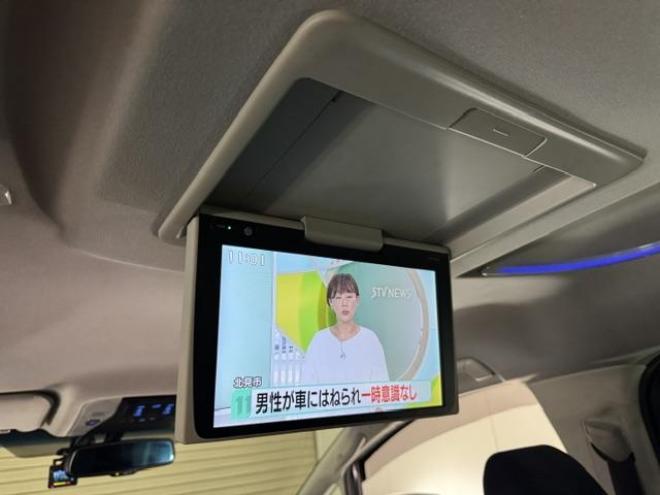 アルファード２．５Ｓ　Ｃパッケージ　本州仕入　寒冷地仕様　禁煙車　純正リアフリップダウンモニター　純正１８インチＡＷ　社外１６ＡＷ＋スタッドレスタイヤ付　両側パワースライドドア　パワーバックドア　純正エンジンスターター　前後ドラレコ 4WD 2500 5Dr