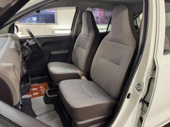 パッソ１．０Ｘ　禁煙車　寒冷地仕様　ベンチシート　エンジンスターター　社外１３インチＡＷ　社外１３ＡＷ＋スタッドレスタイヤ付　フロントガラス熱線　キーレスキー　純正ドアバイザー　タイミングチェーン車　電動格納ミラー 4WD 1000 5Dr