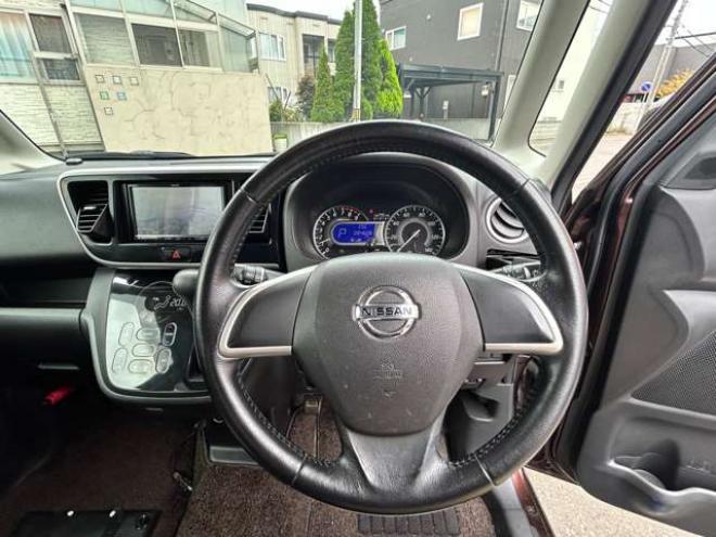 デイズルークスハイウェイスターX Vセレクション 4WD　セーフティーII 660